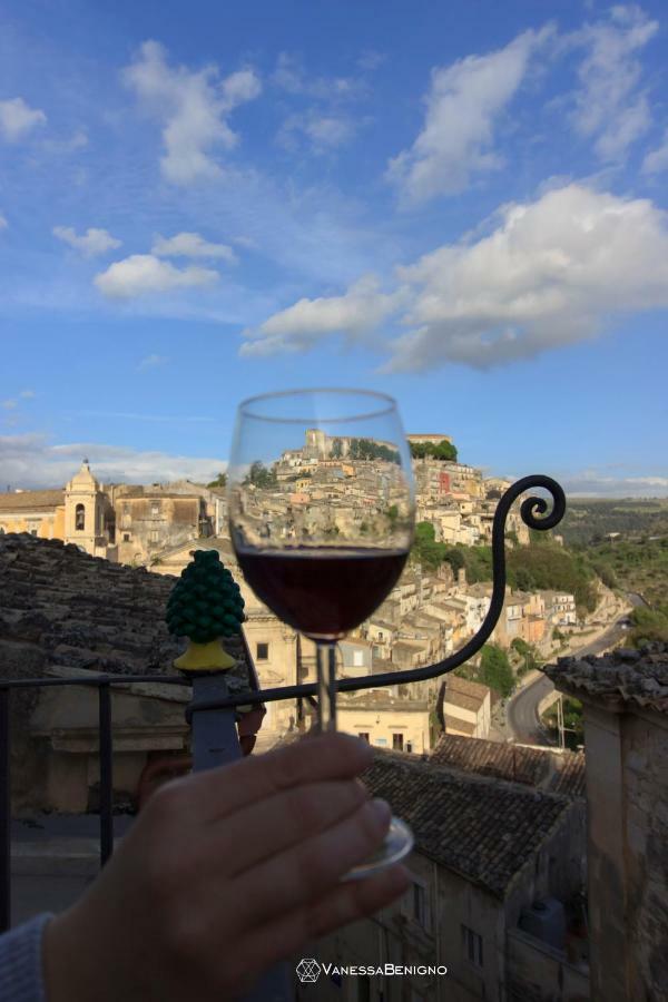 Il Sentiero Dell'Itria - Camere Con Vista Ragusa Exterior photo